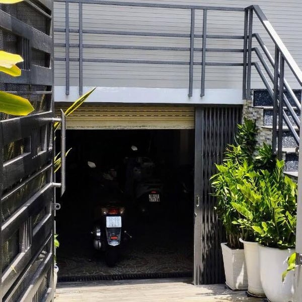 Nhà 5 tầng mặt tiền đường số Tân Quy 4m x 23m