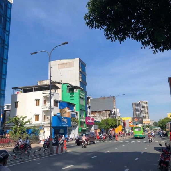 Bán toà nhà mặt tiền 239A Hoàng Văn Thụ, Phường 8, Quận Phú Nhuận