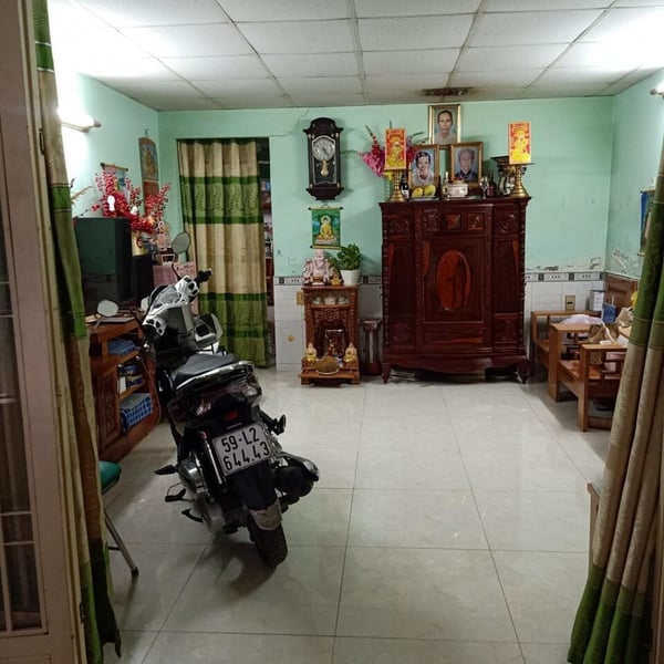 Nhà 2 tầng hẻm 1135 Huỳnh Tấn Phát 5m x 12,3m