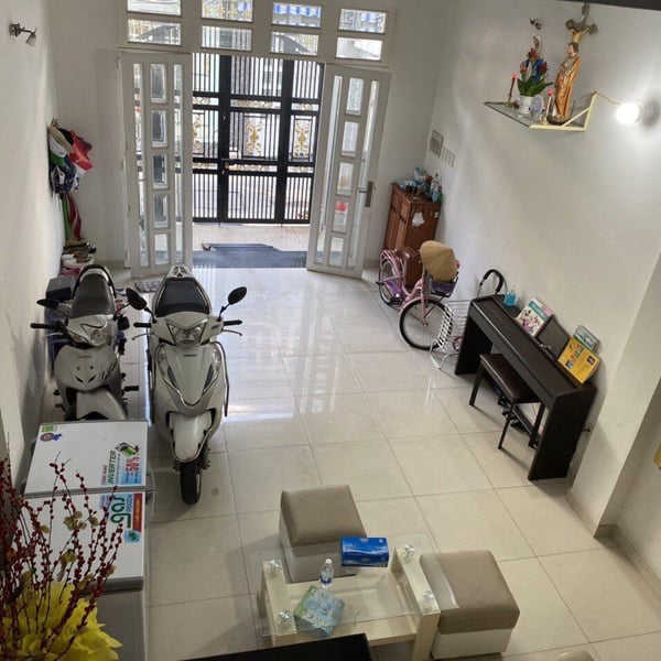 Nhà 3 tầg hẻm Vườn Điều, Tân Quy, 4m x 16m