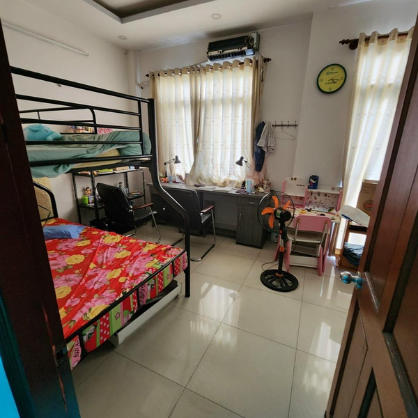 Nhà 2 tầng hẻm 935 Huỳnh Tấn Phát gần đường Phú Thuận Quận 7