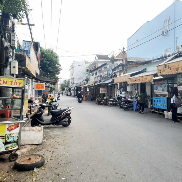 Nhà bề ngang khủng hẻm xe hơi Tân Mỹ Quận 7 ngay cổng ĐH Tài Chính Maketing