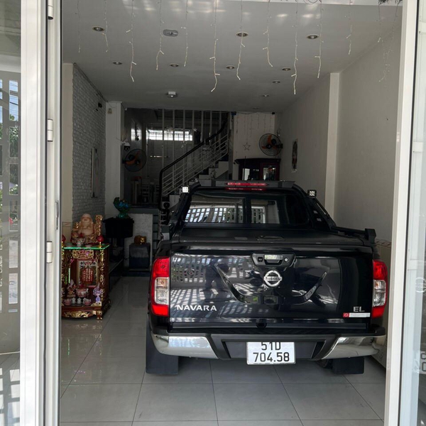 Nhà 3 tầng mặt tiền đường Cao Thị Chính 4m x 20m