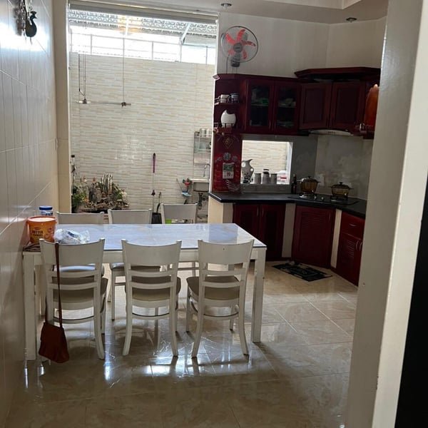 Nhà 3 tầng mặt tiền đường Cao Thị Chính 4m x 20m