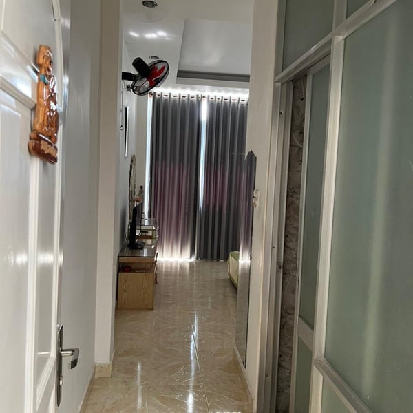 Nhà 3 tầng mặt tiền đường Cao Thị Chính 4m x 20m