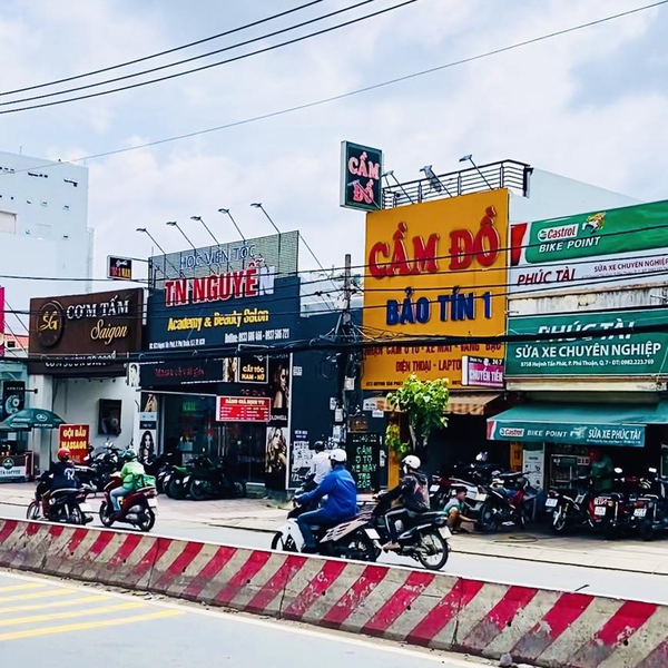 Nhà 2 lầu mặt tiền đường Huỳnh Tấn Phát Quận 7 gần đường Phú Thuận