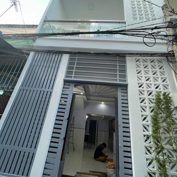 Nhà 2T hẻm 793 trần xuân soạn , 4m x 11.5m 