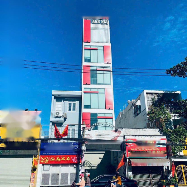 Tòa nhà 7 tầng mặt tiền đường Huỳnh Tấn Phát đoạn sung buôn bán cực tốt