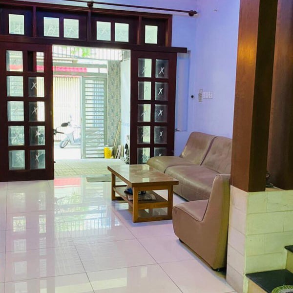 NHà 4  tầng hẻm xe hơi Lâm văn bền 4m x 18m nở hậu