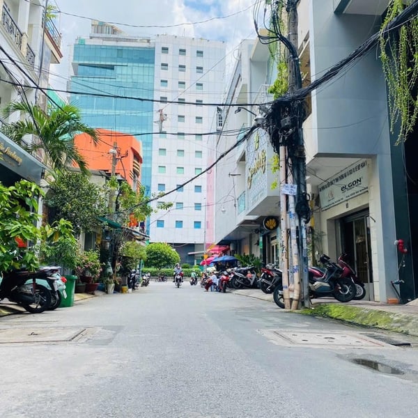 Bán tòa nhà 7 - 9 Đặng Thai Mai, P7, Quận Phú Nhuận