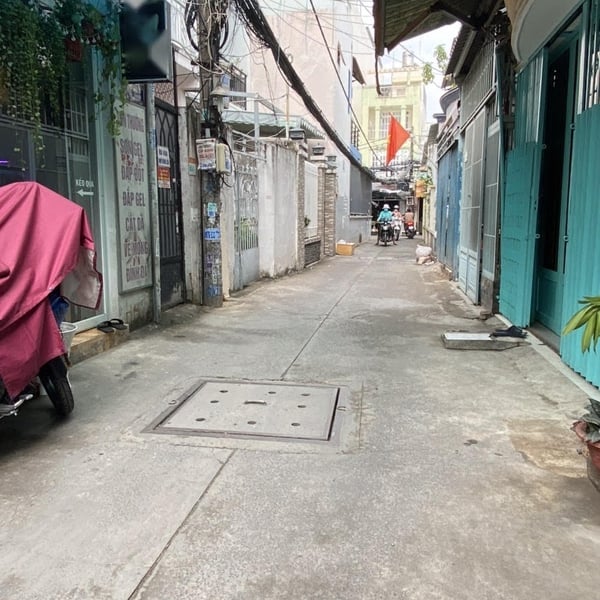 Dãy nhà trọ hẻm 88 Nguyễn Văn Quỳ , 5m x 18.2m