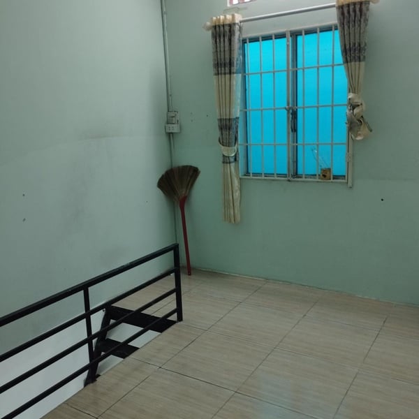 Dãy nhà trọ hẻm 88 Nguyễn Văn Quỳ , 5m x 18.2m