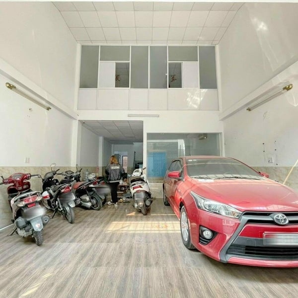 Nhà 2 mặt tiền hẻm xe hơi Lâm Văn Bền, 6m x 15m