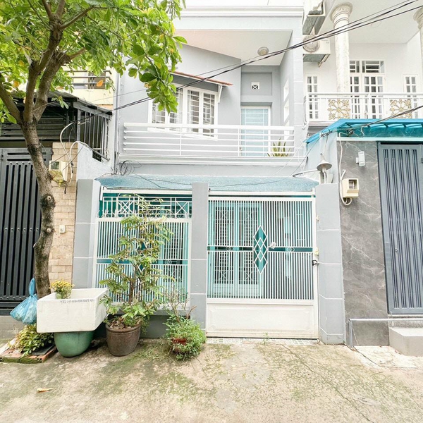 Nhà 2 tầng hẻm 803 Huỳnh Tấn Phát 4m x 15,75m