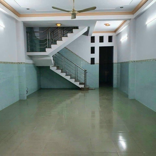 Nhà 2 tầng hẻm 803 Huỳnh Tấn Phát 4m x 15,75m