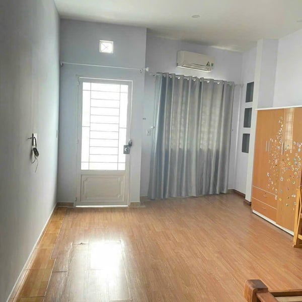 Nhà 2 tầng hẻm 803 Huỳnh Tấn Phát 4m x 15,75m