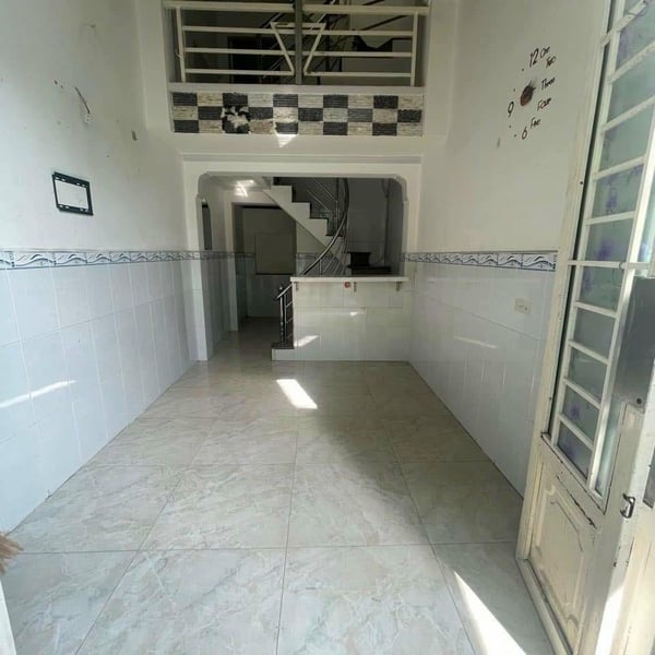 Nhà 3 tầng hẻm Huỳnh Tấn Phát Quận 7 - Gần Vincom Quận 7