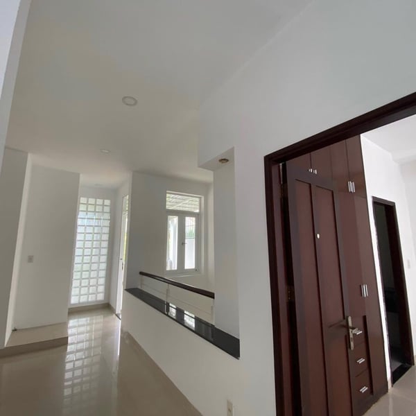 Biệt thự Sadeco Ven Sông Tân Phong 7m x 18m