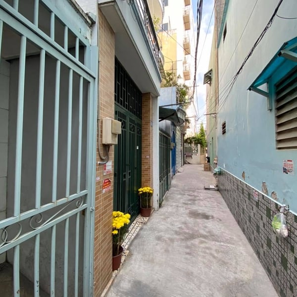 Bán nhà hẻm 1L hẻm 126 huỳnh tấn phát , 3.2m x 13.68m nở hậu 3.57m chỉ 4 tỷ 2