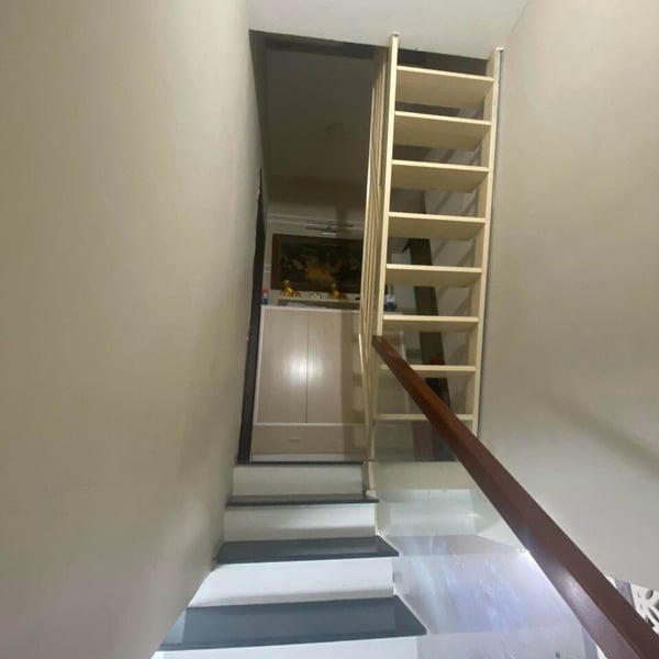 Nhà 2 tầng hẻm 95 Lê Văn Lương 4m x 7m 