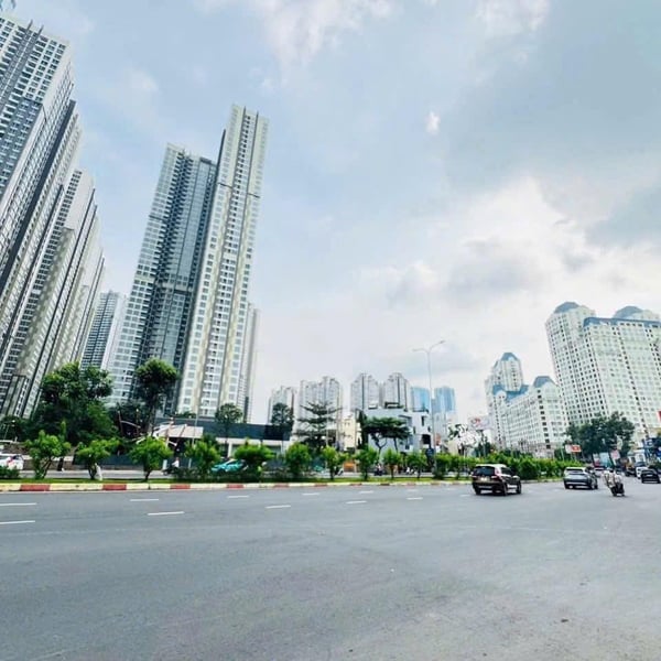 Bán nhà 141 - 143 Nguyễn Hữu Cảnh, P. Thạnh Mỹ Tây, Quận Bình Thạnh 