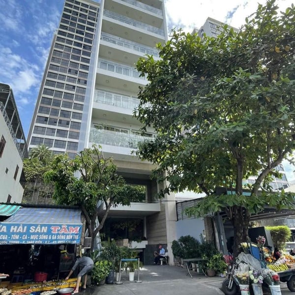 Bán nhà 64A đường Quốc Hương, Phường Thảo Điền, Quận 2