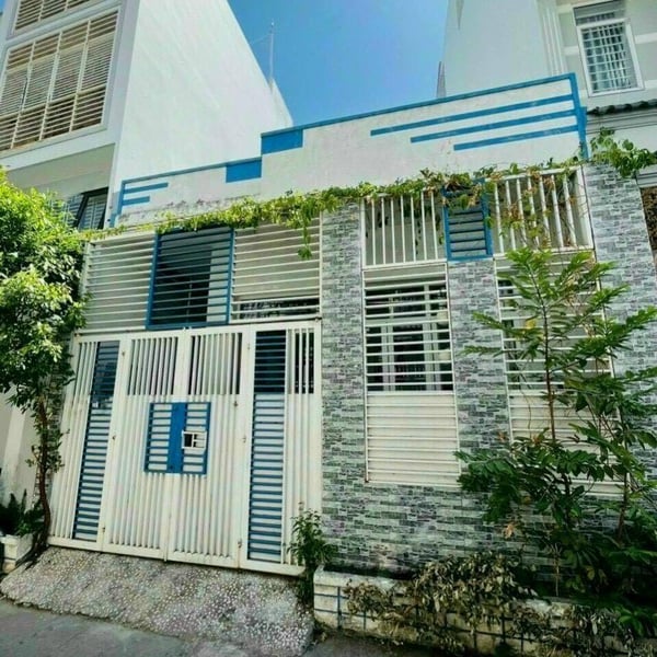 Nhà hẻm 30 Lâm Văn Bền 6,3m x 10,24m