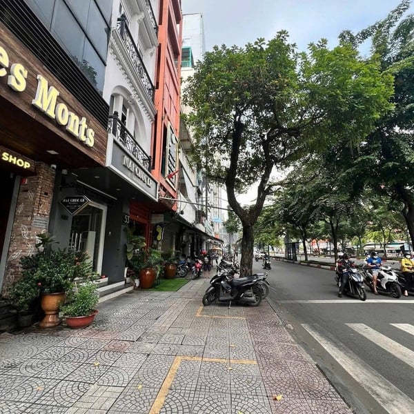 Bán nhà 49 Hàm Nghi, Phường Sài Gòn, Quận 1