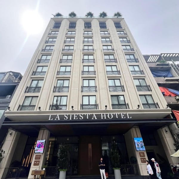 Bán tòa nhà 180 - 188 Lý Tự Trọng, P. Bến Thành, Quận 1