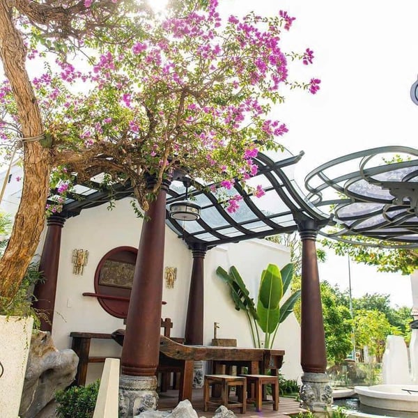 Bán biệt thự Thảo Điền số 155 Nguyễn Văn Hưởng, Thảo Điền, Quận 2 