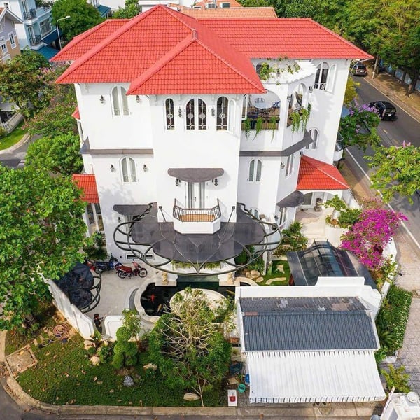 Bán biệt thự Thảo Điền số 155 Nguyễn Văn Hưởng, Thảo Điền, Quận 2 