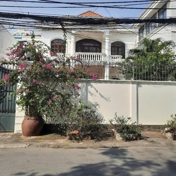 Bán biệt thự 25 Nguyễn Bá Lân, P. Thảo Điền, TP. Thủ Đức