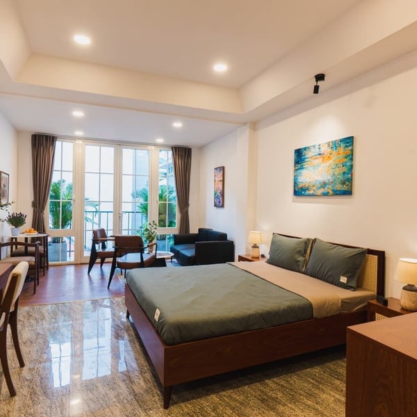 Tòa nhà căn hộ dịch vụ mặt tiền Q1 - tỷ suất 8,6%