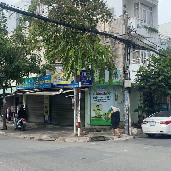 Nhà 2 tầng góc 2 mặt tiền đường số 10 Dt : 4m x 19,5m 