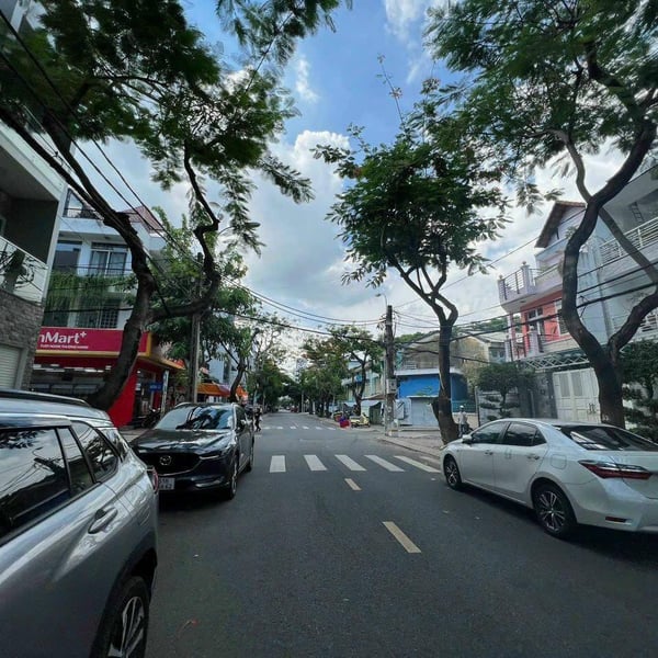 Nhà 3 tầng khu Tân Quy Đông đường số 53, DT: 6m x 20m