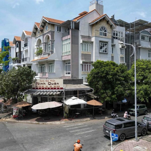 Bán biệt thự Him Lam, số 2 Hoàng Trọng Mậu, Phường Tân Hưng, Quận 7