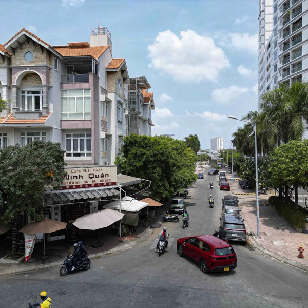 Bán biệt thự Him Lam, số 2 Hoàng Trọng Mậu, Phường Tân Hưng, Quận 7