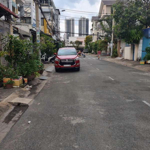 Nhà mặt tiền Cư Xá Ngân Hàng 4m x 23m