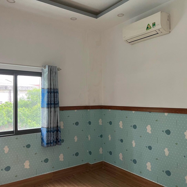 Nhà 2T hẻm Bùi Văn Ba , tân thuận đông 3.08m x 8.3m 