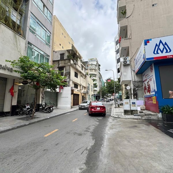 Bán nhà 23 Nguyễn Văn Tráng, P. Bến Thành, Quận 1