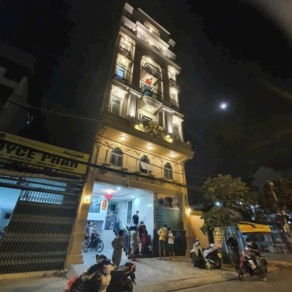 Bán tòa nhà căn hộ dịch vụ Quận 7 đường số, Phường Tân Phú