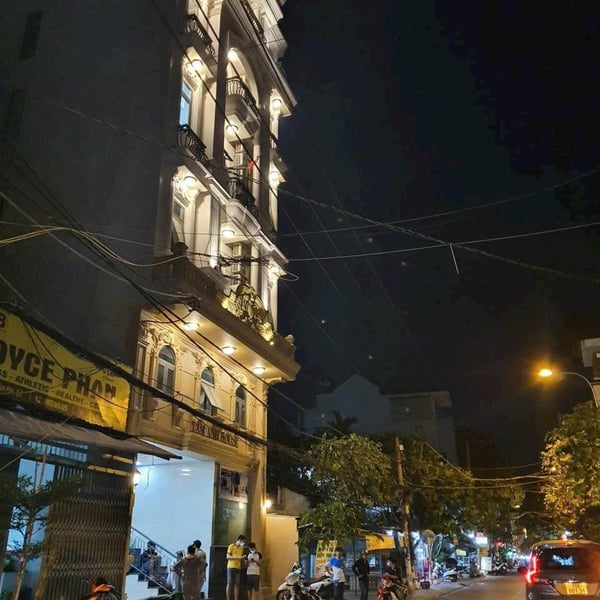 Bán tòa nhà căn hộ dịch vụ Quận 7 đường số, Phường Tân Phú