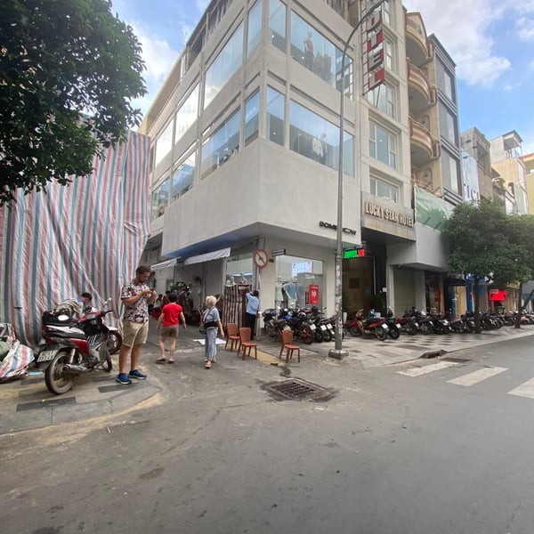 Bán tòa nhà 146 - 148 Nguyễn Trãi, P. Bến Thành, Quận 1