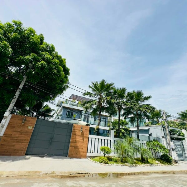 Bán biệt thự 189C1/1 Nguyễn Văn Hưởng, P. Thảo Điền, Quận 2