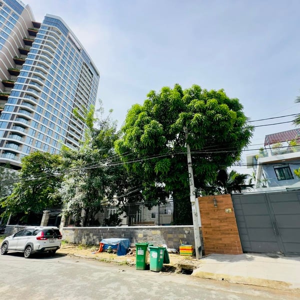 Bán biệt thự 189C1/1 Nguyễn Văn Hưởng, P. Thảo Điền, Quận 2