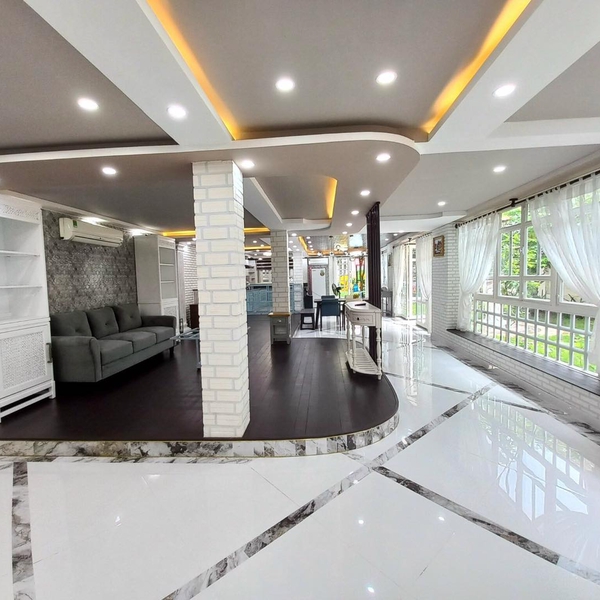 Biệt thự sân vườn Kiều Đàm Quận 7 DT: 11m x 40m