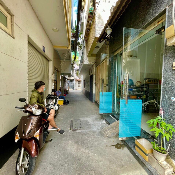 Nhà 3T hẻm lâm văn bền , tân kiểng 3.3m x 11m