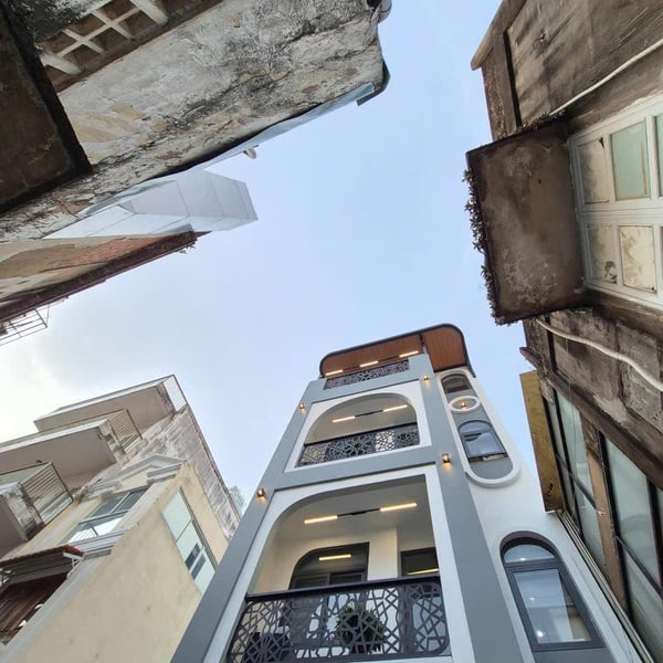 Bán toà nhà căn hộ dịch vụ Quận 1 đường Lê Thánh Tôn, P. Bến Thành