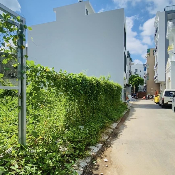 Đất hẻm xe hơi 791 Trần Xuân Soạn - KDC Kiều Đàm