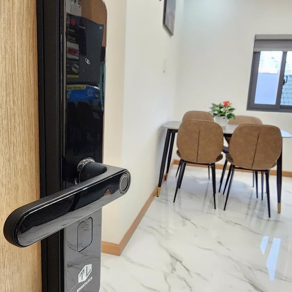 Bán tòa nhà căn hộ dịch vụ Quận 10 đường Điện Biên Phủ